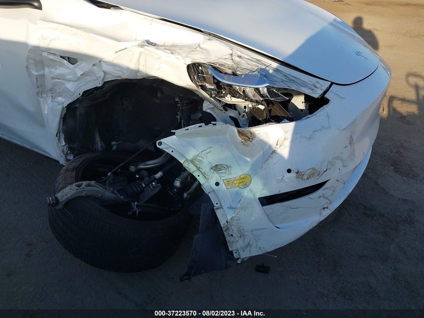 VIN 7SAYGDEE1NF447359 2022 TESLA MODEL Y LONG RANGE