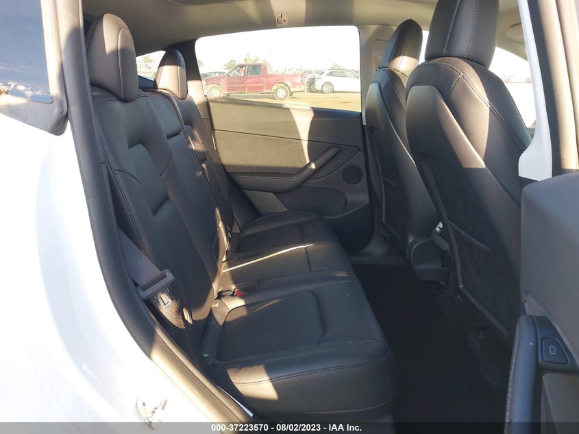 VIN 7SAYGDEE1NF447359 2022 TESLA MODEL Y LONG RANGE