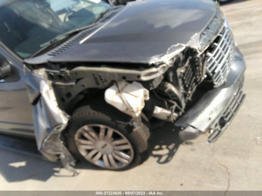 2014 LINCOLN NAVIGATOR - 5LMJJ2H5XEEL05070