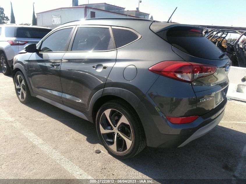 2017 HYUNDAI TUCSON VALUE - KM8J33A23HU575688