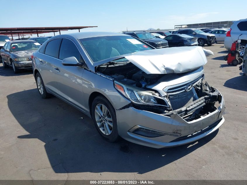 2015 HYUNDAI SONATA 2.4L SE - 5NPE24AF9FH221294