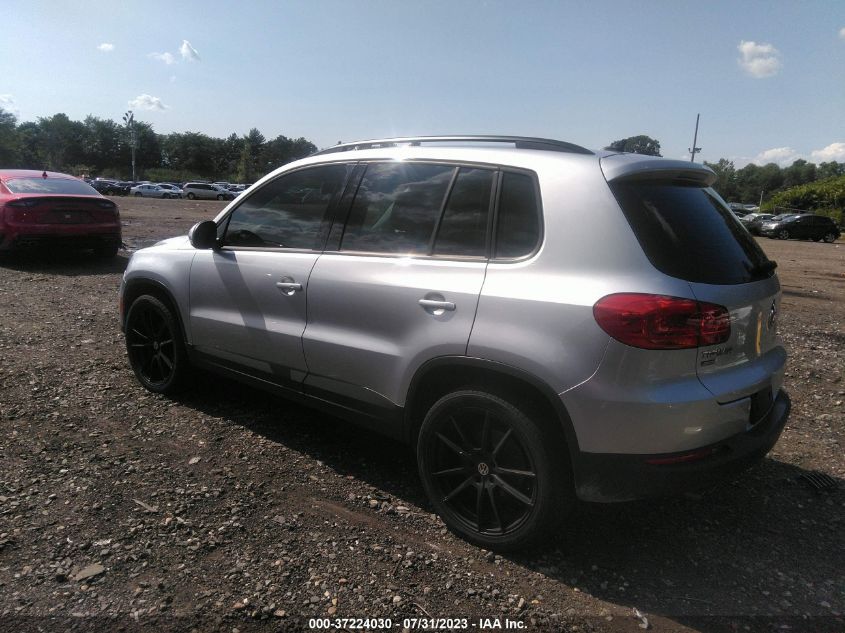 2018 VOLKSWAGEN TIGUAN LIMITED WVGBV7AX2JK005670