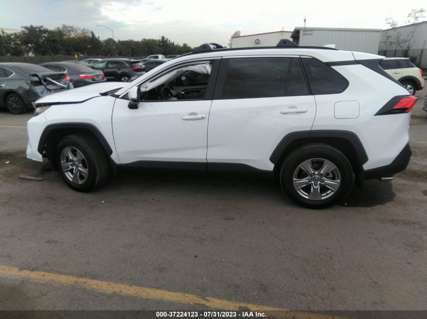 2022 TOYOTA RAV4 XLE/XLE PREMIUM - 2T3W1RFV6NW195510