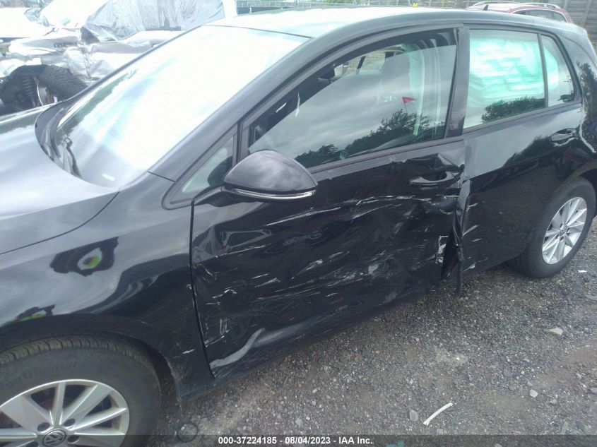 2017 VOLKSWAGEN GOLF S - 3VW217AU7HM010949