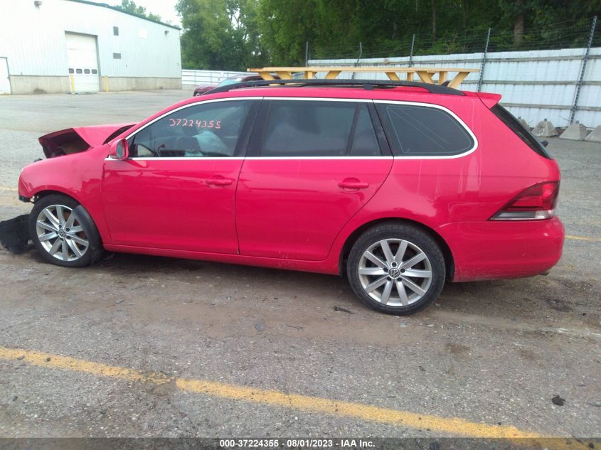 2013 VOLKSWAGEN JETTA SPORTWAGEN TDI W/SUNROOF & NAV - 3VWPL7AJ9DM637703