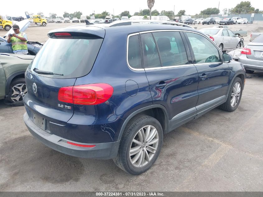 2013 VOLKSWAGEN TIGUAN SE W/SUNROOF & NAV - WVGAV7AX4DW526303