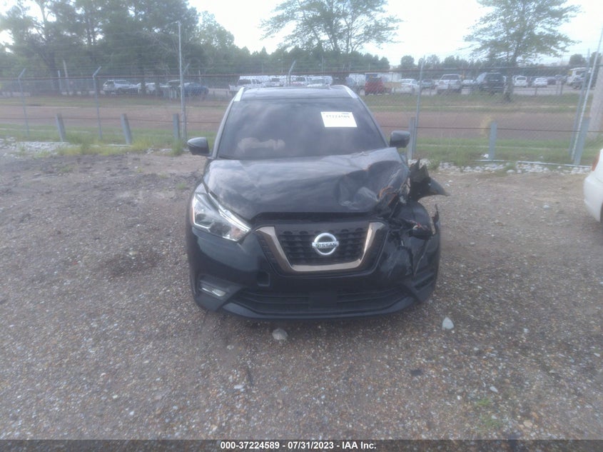 VIN 3N1CP5DV2LL489622 2020 NISSAN KICKS SR