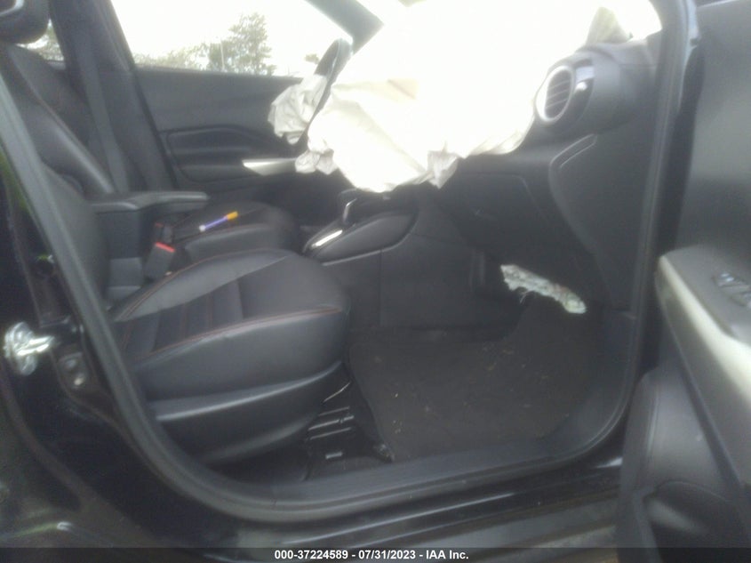 VIN 3N1CP5DV2LL489622 2020 NISSAN KICKS SR