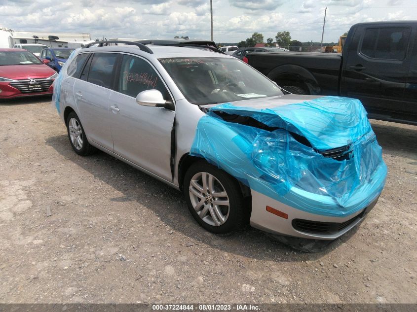 2014 VOLKSWAGEN JETTA SPORTWAGEN TDI - 3VWPL7AJ4EM624553