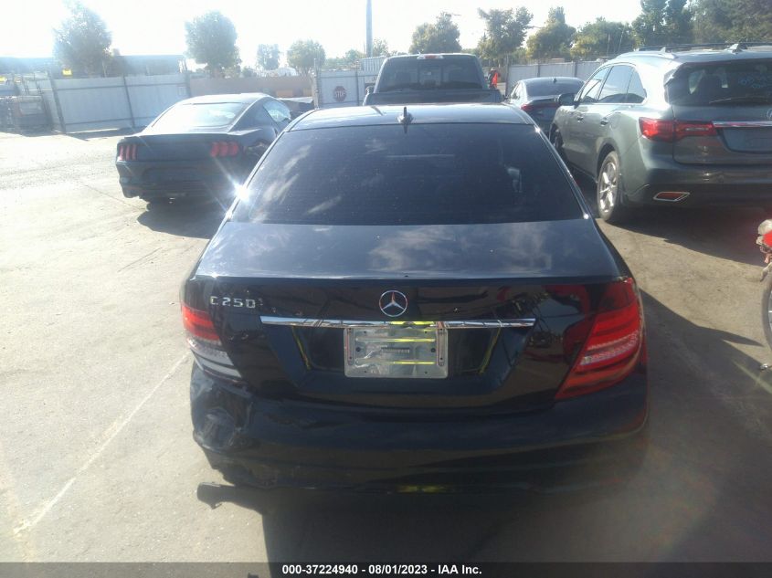 2013 MERCEDES-BENZ C-CLASS C 250 - WDDGF4HB7DA744050