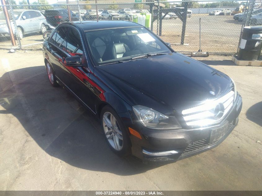 2013 MERCEDES-BENZ C-CLASS C 250 - WDDGF4HB7DA744050