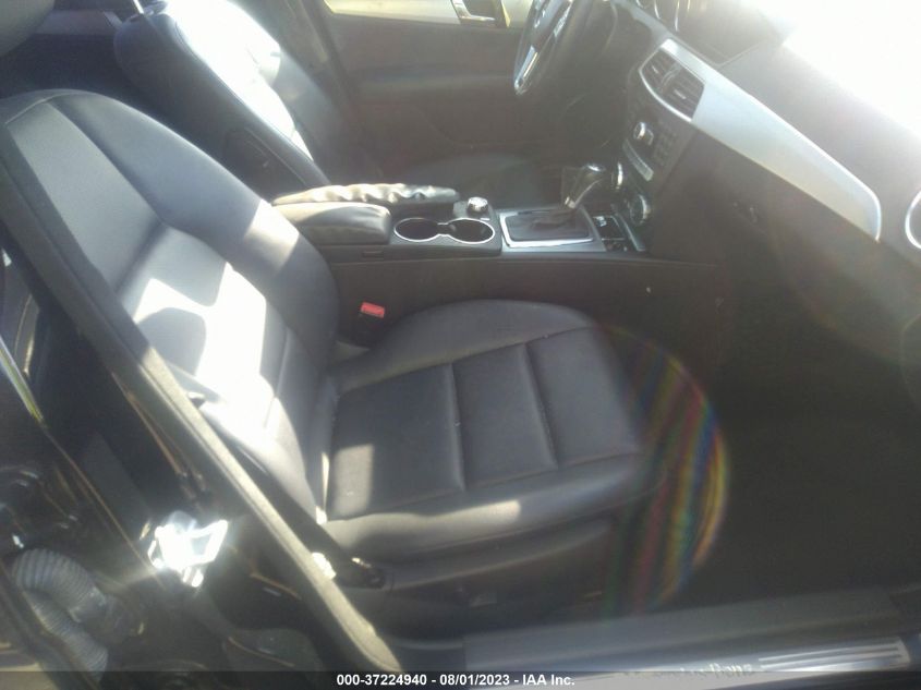 2013 MERCEDES-BENZ C-CLASS C 250 - WDDGF4HB7DA744050