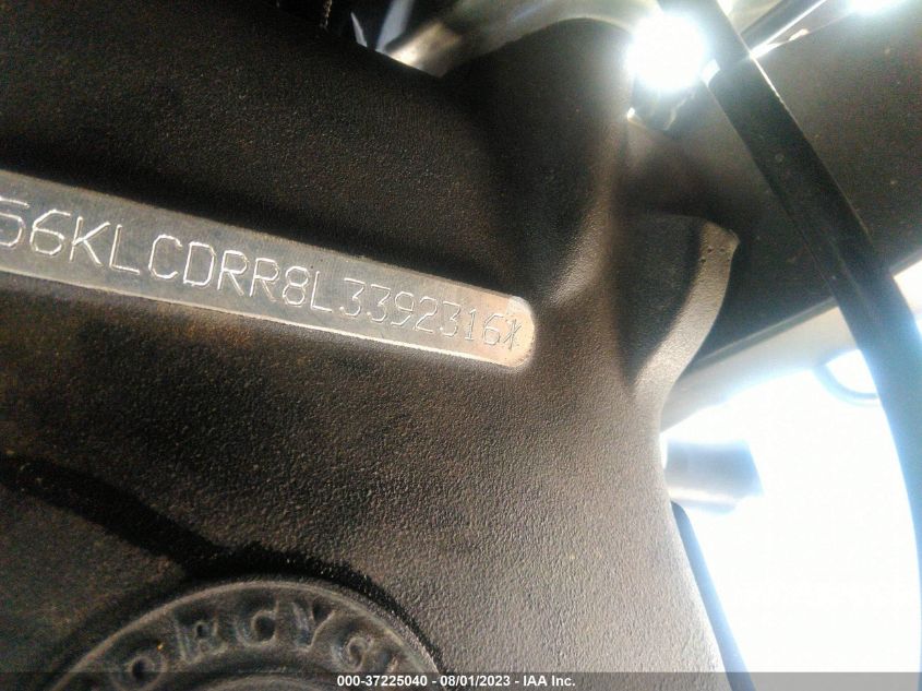 2020 INDIAN MOTORCYCLE CO. CHALLENGER DARK HORSE 56KLCDRR8L3392316