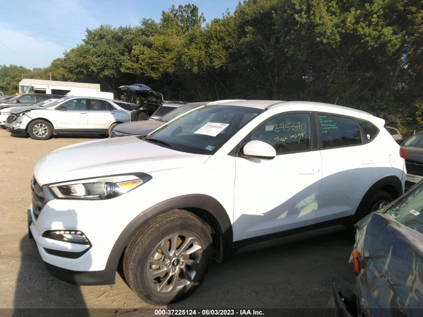 2017 HYUNDAI TUCSON SE - KM8J33A41HU295690