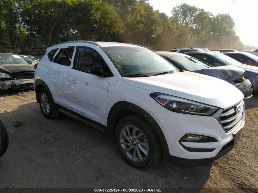 2017 HYUNDAI TUCSON SE - KM8J33A41HU295690