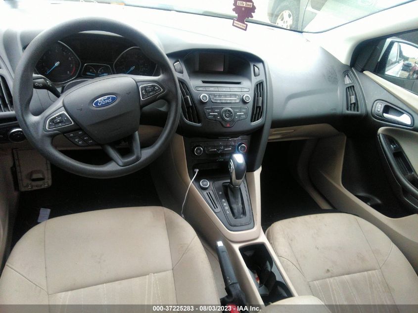 2015 FORD FOCUS SE - 1FADP3K27FL345147