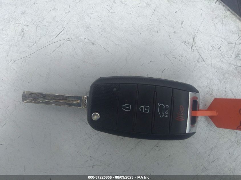 2017 KIA SOUL + - KNDJP3A52H7412547