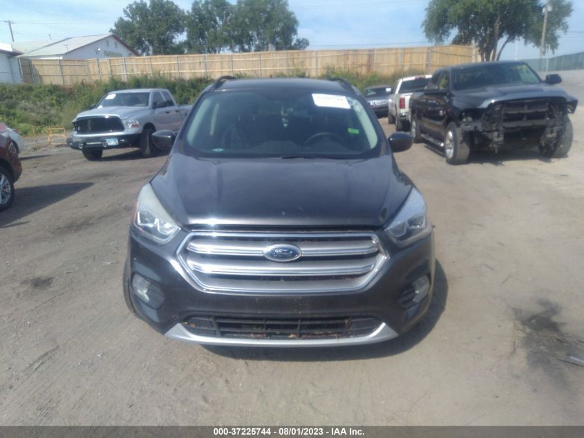 2017 FORD ESCAPE SE - 1FMCU9G95HUC42972