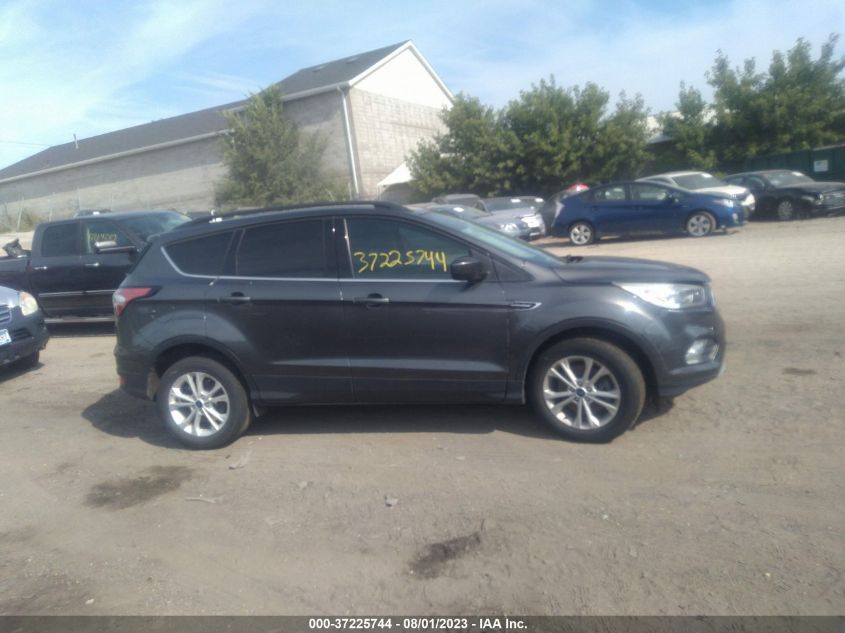 2017 FORD ESCAPE SE - 1FMCU9G95HUC42972