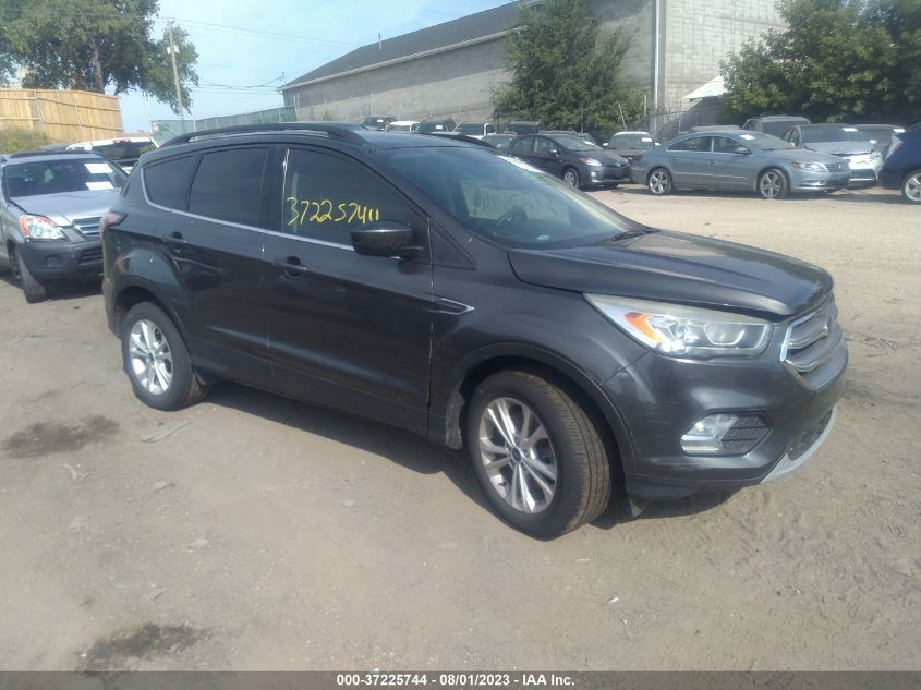 2017 FORD ESCAPE SE - 1FMCU9G95HUC42972