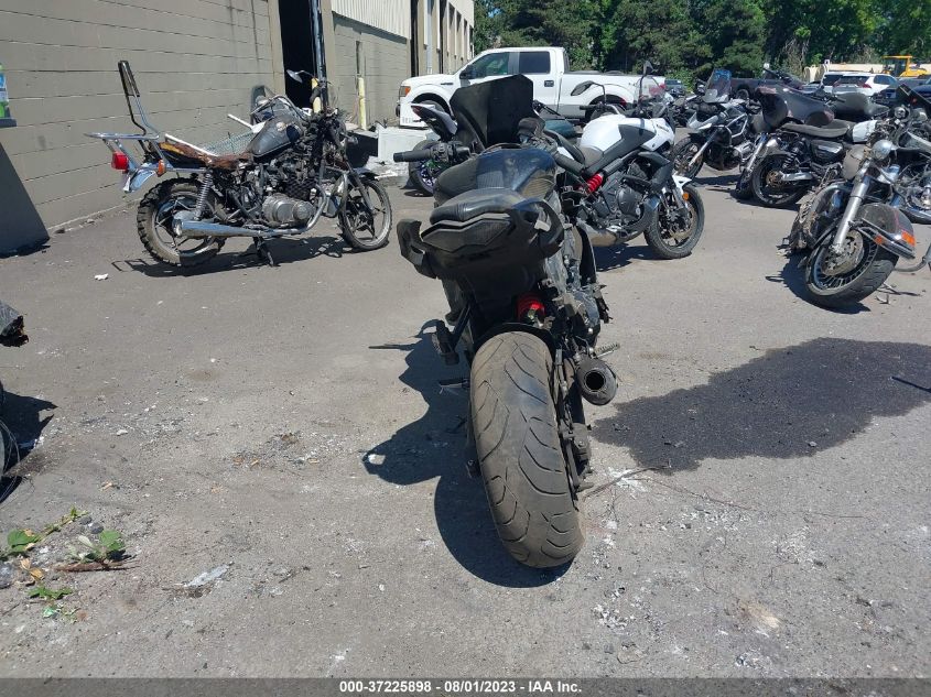 2019 KAWASAKI ZX1000 W JKAZXCW11KA022746