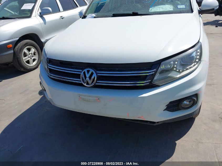 2016 VOLKSWAGEN TIGUAN SE - WVGBV7AX3GW592883