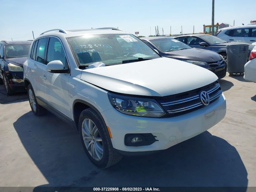 2016 VOLKSWAGEN TIGUAN SE - WVGBV7AX3GW592883