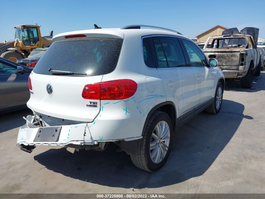 2016 VOLKSWAGEN TIGUAN SE - WVGBV7AX3GW592883