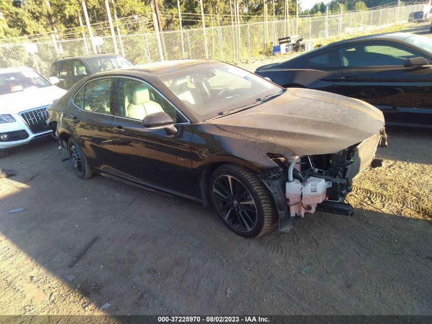 2018 TOYOTA CAMRY XSE - 4T1B61HK1JU124304