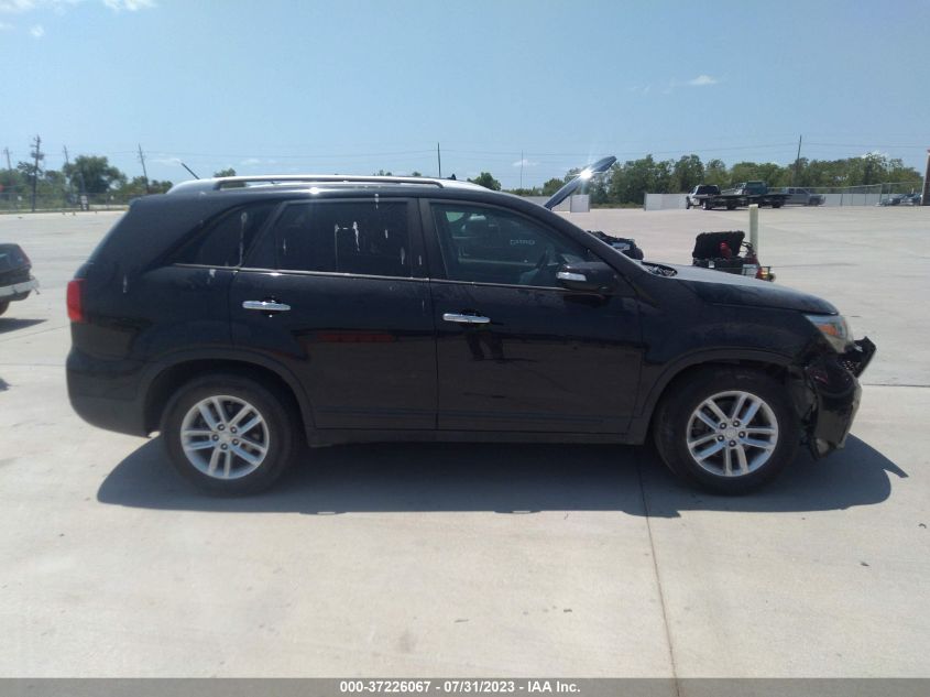 2014 KIA SORENTO LX - 5XYKT3A65EG464892