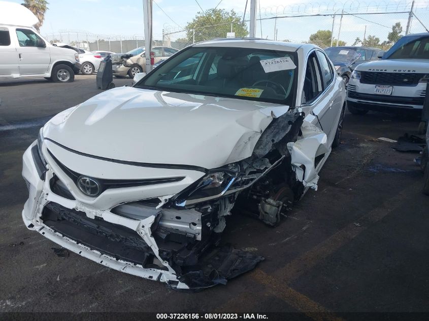 2020 TOYOTA CAMRY SE/SE NIGHT SHADE - 4T1G11AK8LU310777