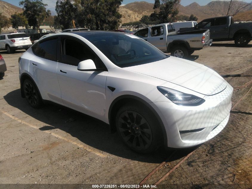 2023 TESLA MODEL Y LONG RANGE - 7SAYGDEE6PA033915