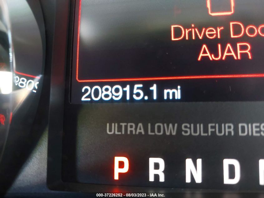 2015 FORD SUPER DUTY F-250 SRW LARIAT/PLATINUM - 1FT7W2BT4FEC09219