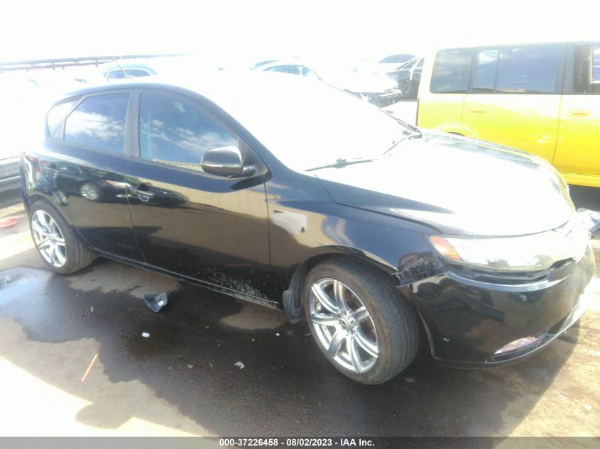 2013 KIA FORTE 5-DOOR SX - KNAFW5A39D5689377