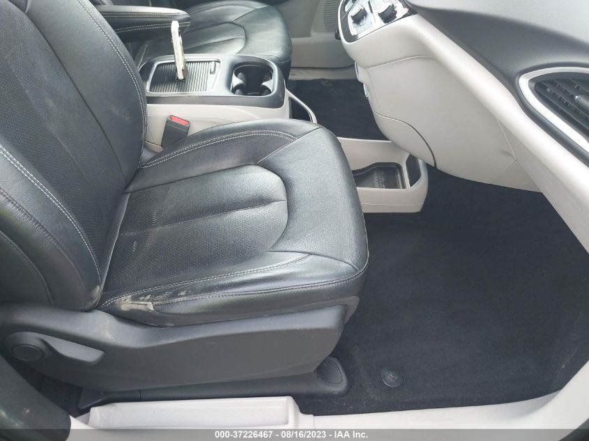 2022 CHRYSLER PACIFICA TOURING L - 2C4RC1BG2NR132835