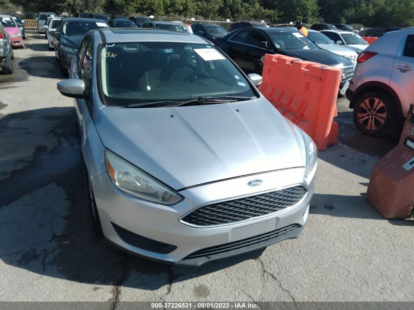 2015 FORD FOCUS SE - 1FADP3K21FL204431