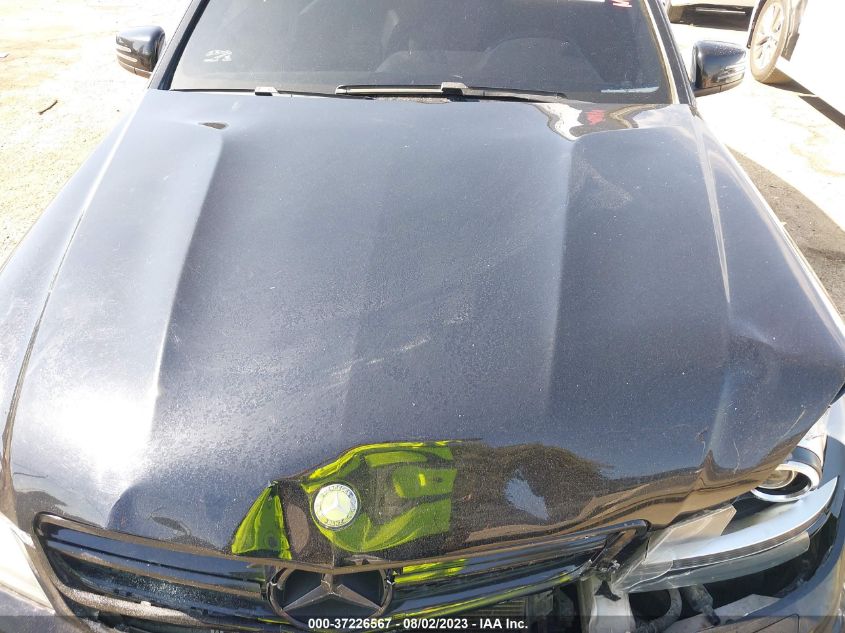 2013 MERCEDES-BENZ C-CLASS C 63 AMG - WDDGF7HB1DA873077