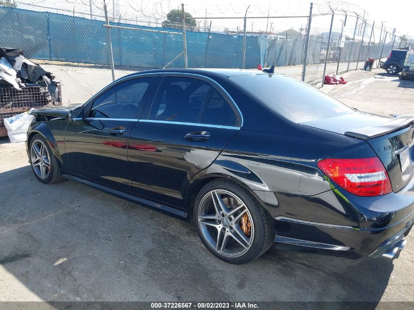 2013 MERCEDES-BENZ C-CLASS C 63 AMG - WDDGF7HB1DA873077