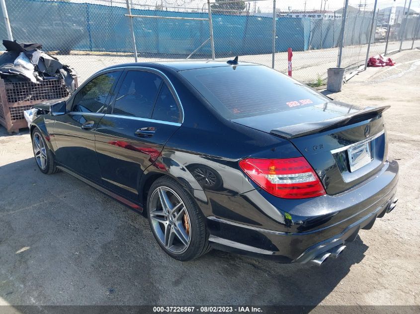 2013 MERCEDES-BENZ C-CLASS C 63 AMG - WDDGF7HB1DA873077