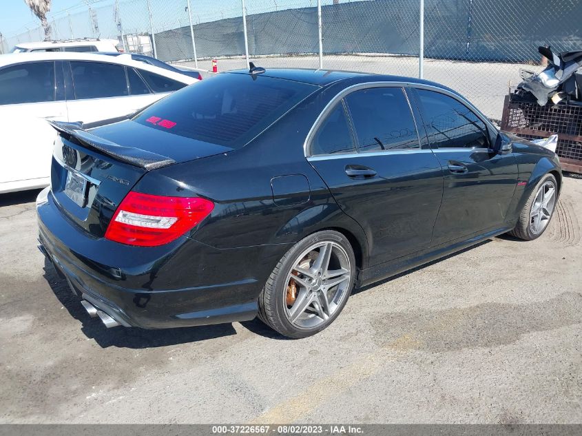 2013 MERCEDES-BENZ C-CLASS C 63 AMG - WDDGF7HB1DA873077