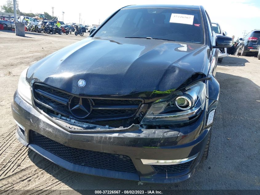 2013 MERCEDES-BENZ C-CLASS C 63 AMG - WDDGF7HB1DA873077