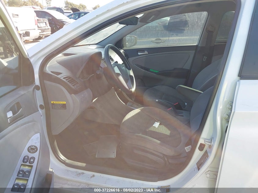 VIN KMHCT4AE1HU366572 2017 HYUNDAI ACCENT SE