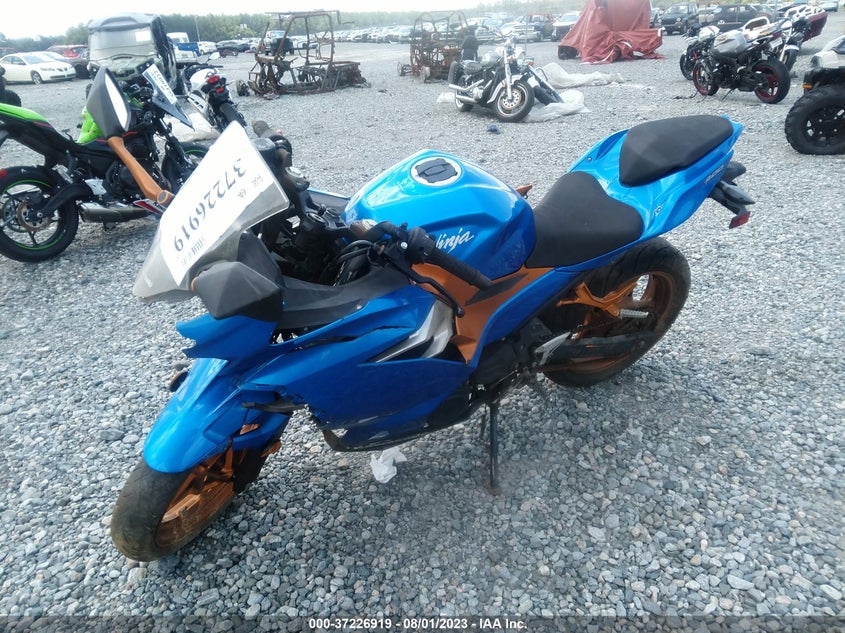 VIN JKAEXKH12JDA13303 2018 KAWASAKI EX400