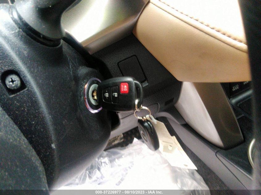 2015 TOYOTA RAV4 XLE - 2T3RFREV2FW402248