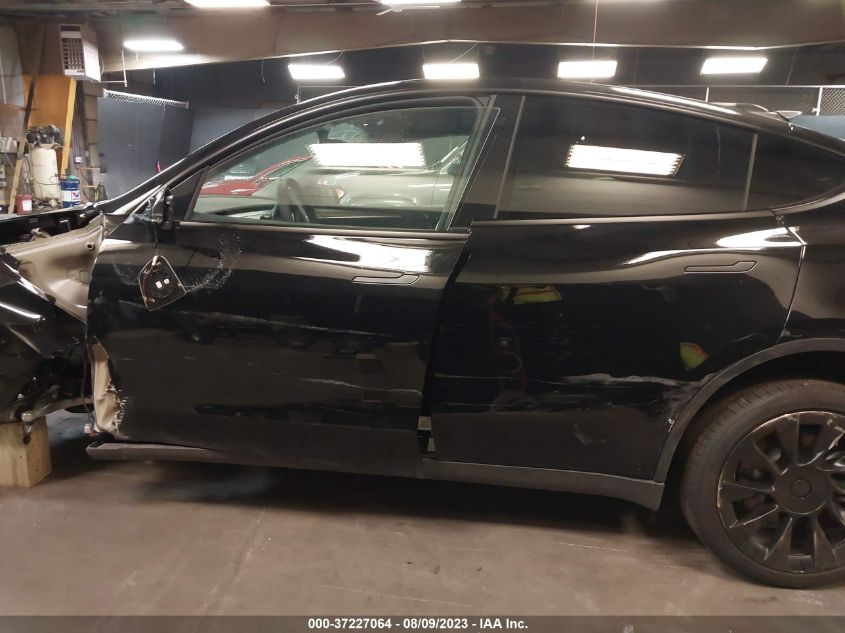 2023 TESLA MODEL Y LONG RANGE - 7SAYGDEE5PF751457