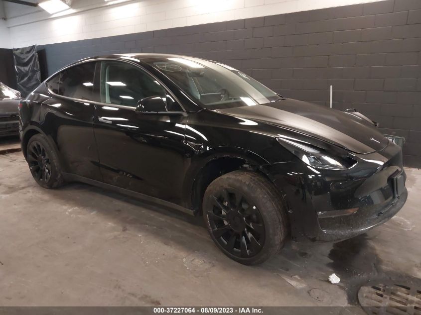 2023 TESLA MODEL Y LONG RANGE - 7SAYGDEE5PF751457