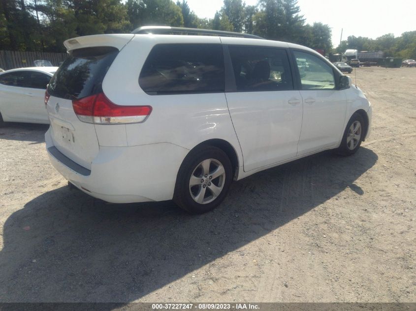 2013 TOYOTA SIENNA LE - 5TDKK3DC1DS299381