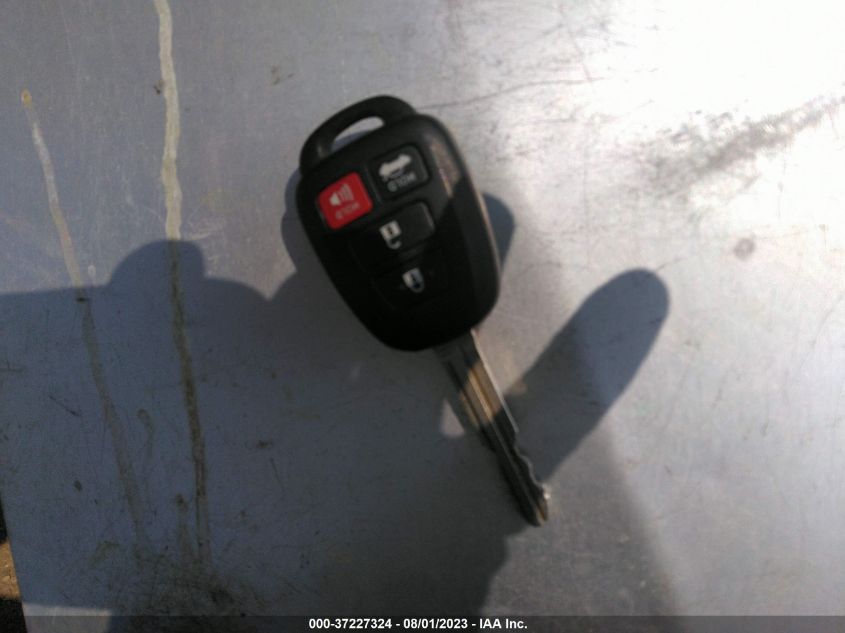 2015 TOYOTA CAMRY XLE/SE/LE/XSE - 4T1BF1FK6FU090449