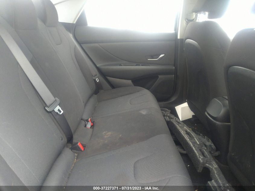 KMHLL4AG2MU149432 Hyundai Elantra SE 8