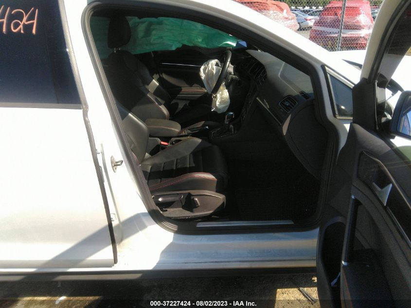 2016 VOLKSWAGEN GOLF GTI AUTOBAHN W - 3VW447AU2GM044571